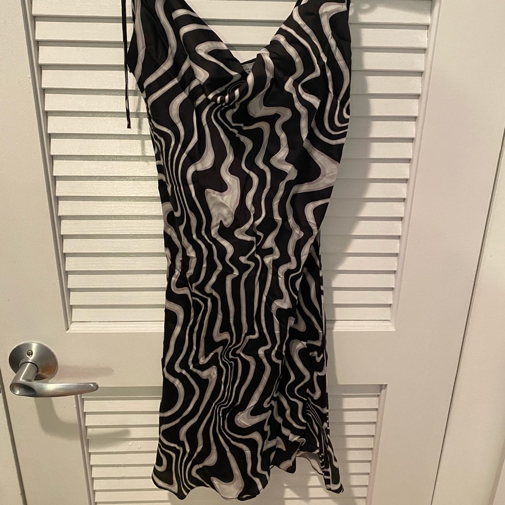 Zara patterned white and black mini dress